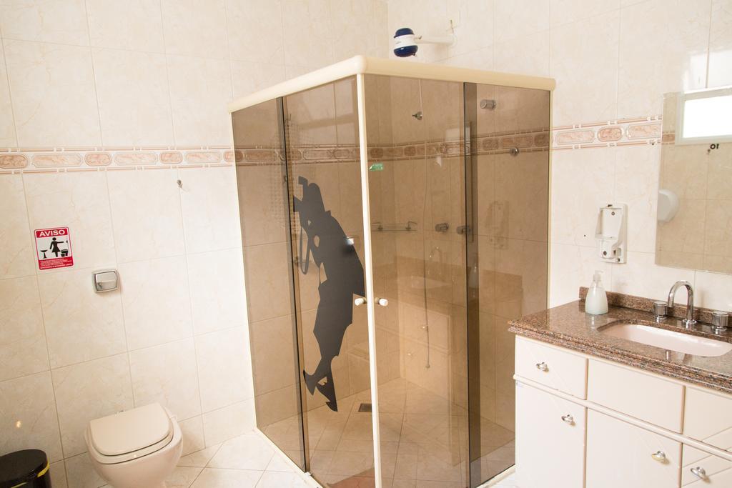 Knock Knock Hostel Κουριτίμπα Δωμάτιο φωτογραφία