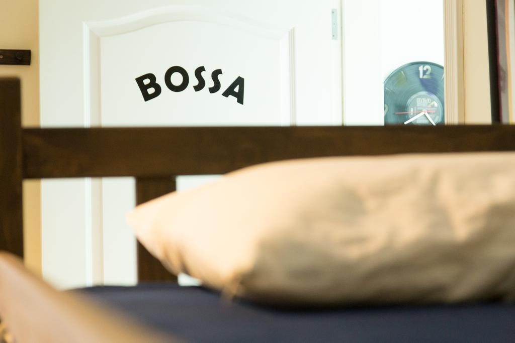 Knock Knock Hostel Κουριτίμπα Δωμάτιο φωτογραφία